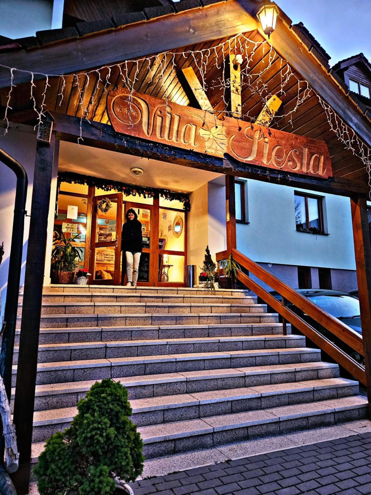 Hotel Villa Siesta Високе-Татри Экстерьер фото