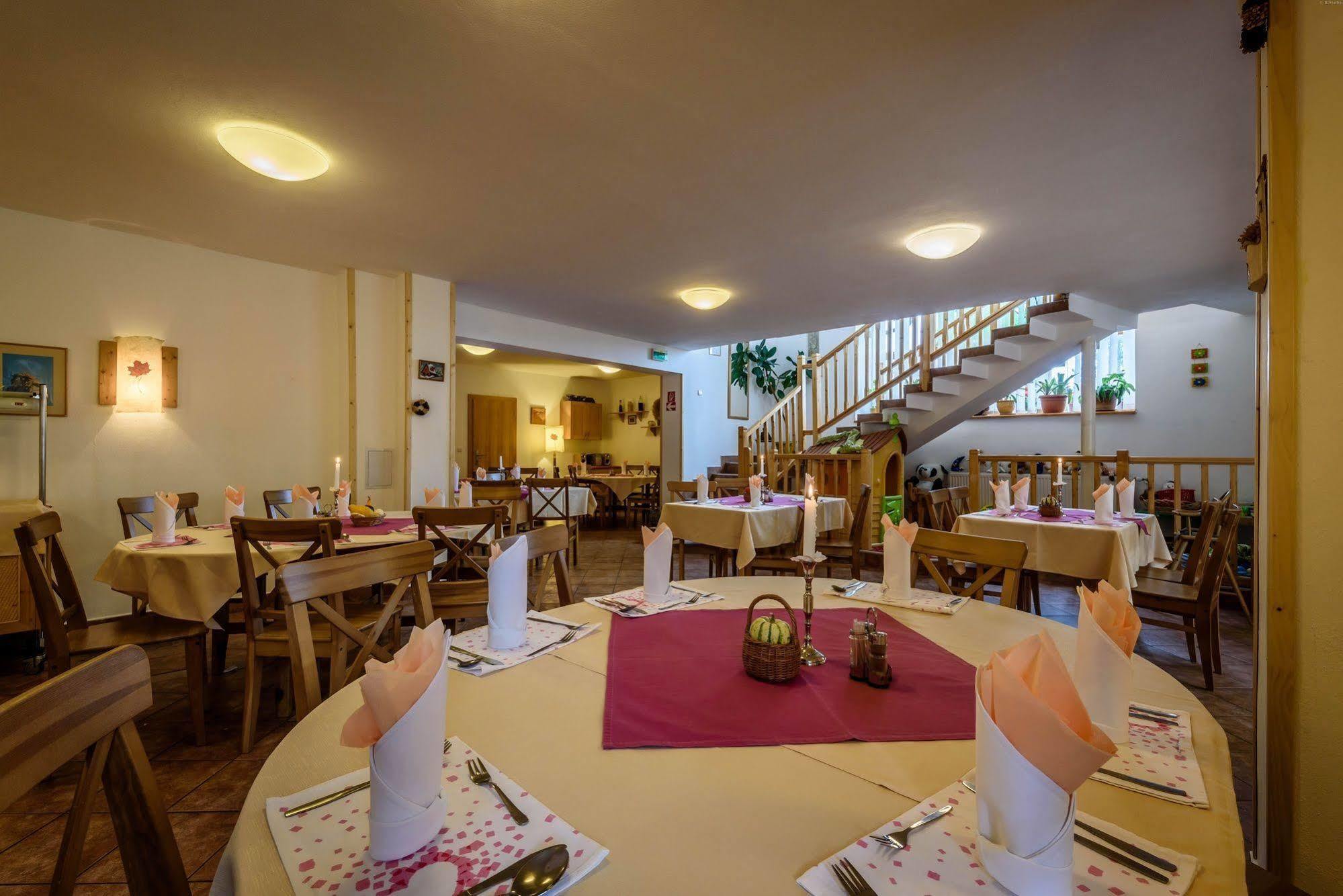 Hotel Villa Siesta Високе-Татри Экстерьер фото